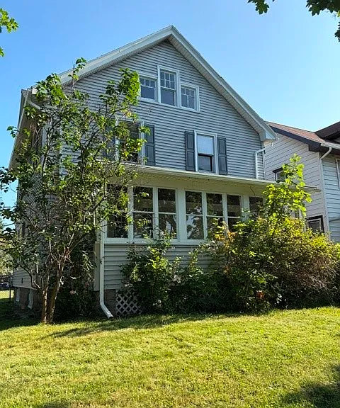 144 Devon Rd — Photo 1