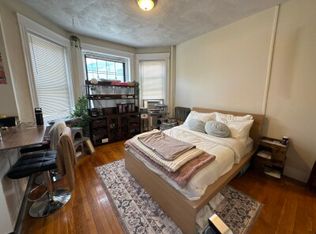 153 Hemenway St #3, Boston, MA 02115