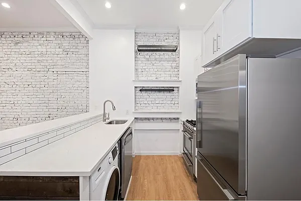 Rented by Stillwater Realty Mgmt LLC | media 4