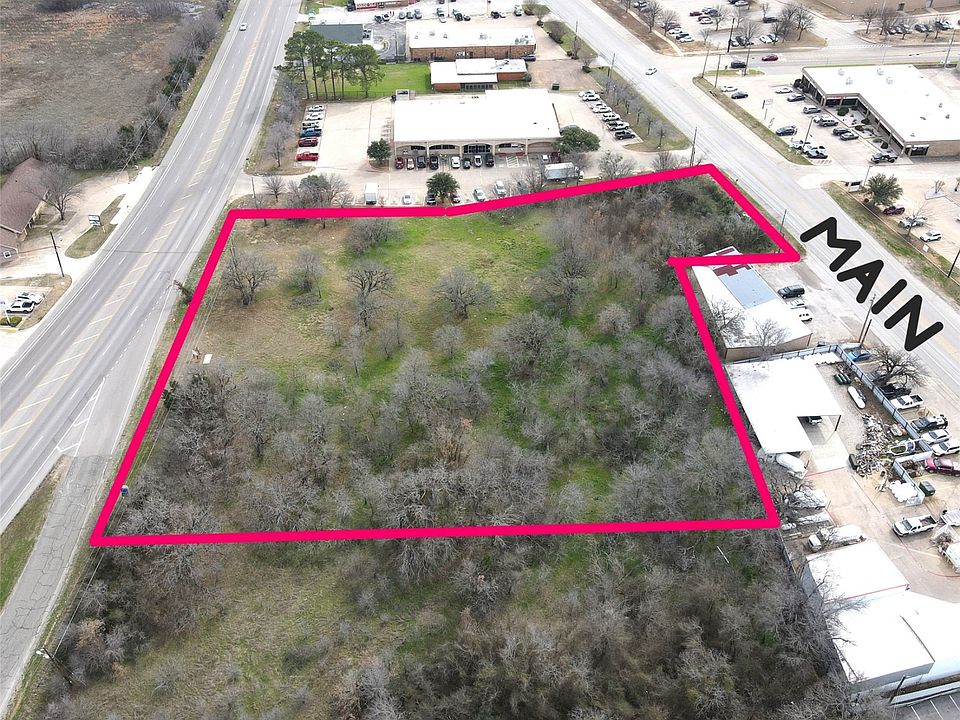 2nd image of 1295 N Main St