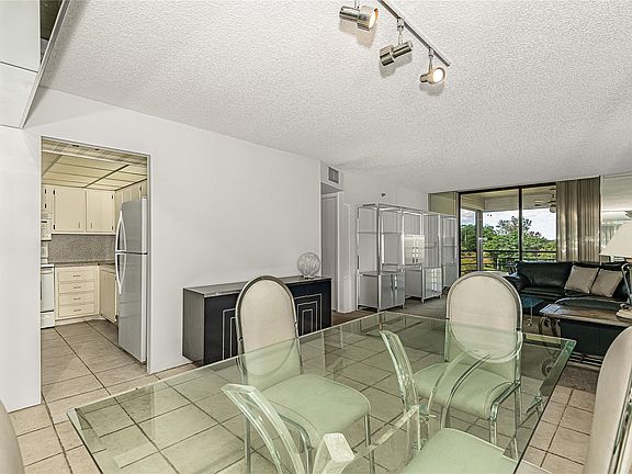 2nd image of 1000 Saint Charles Place #421