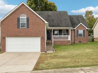 1305 Chapman Ct, Spring Hill, TN 37174