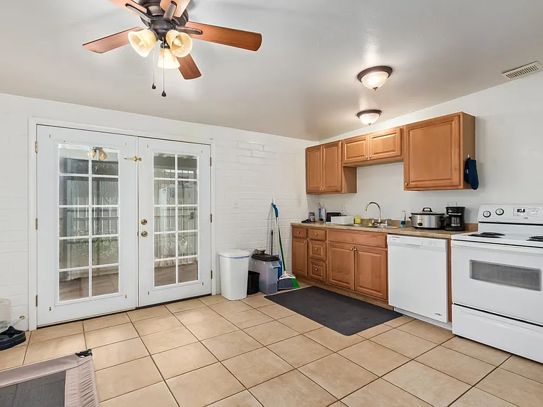 7455 E Desert Spring Dr — Photo 11