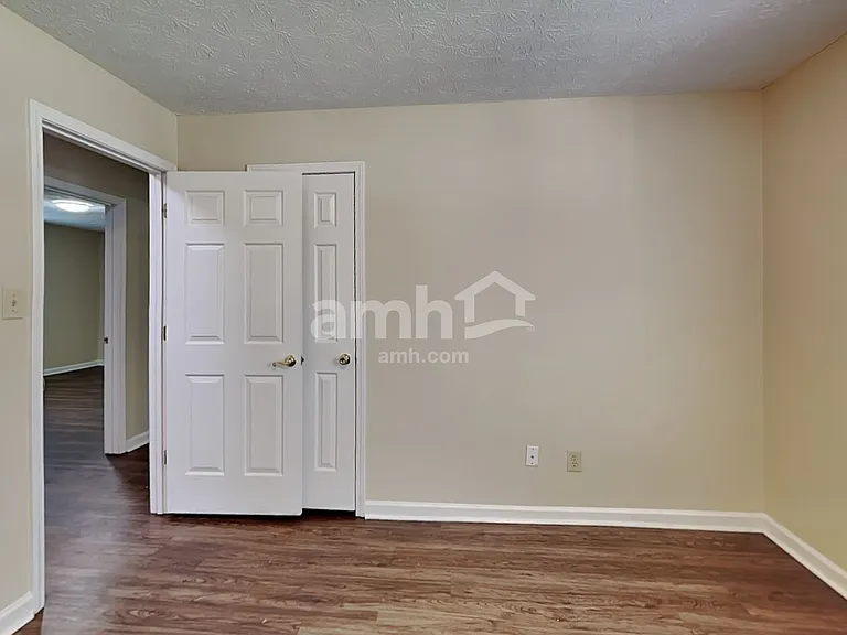 2835 Shane Dr — Photo 17