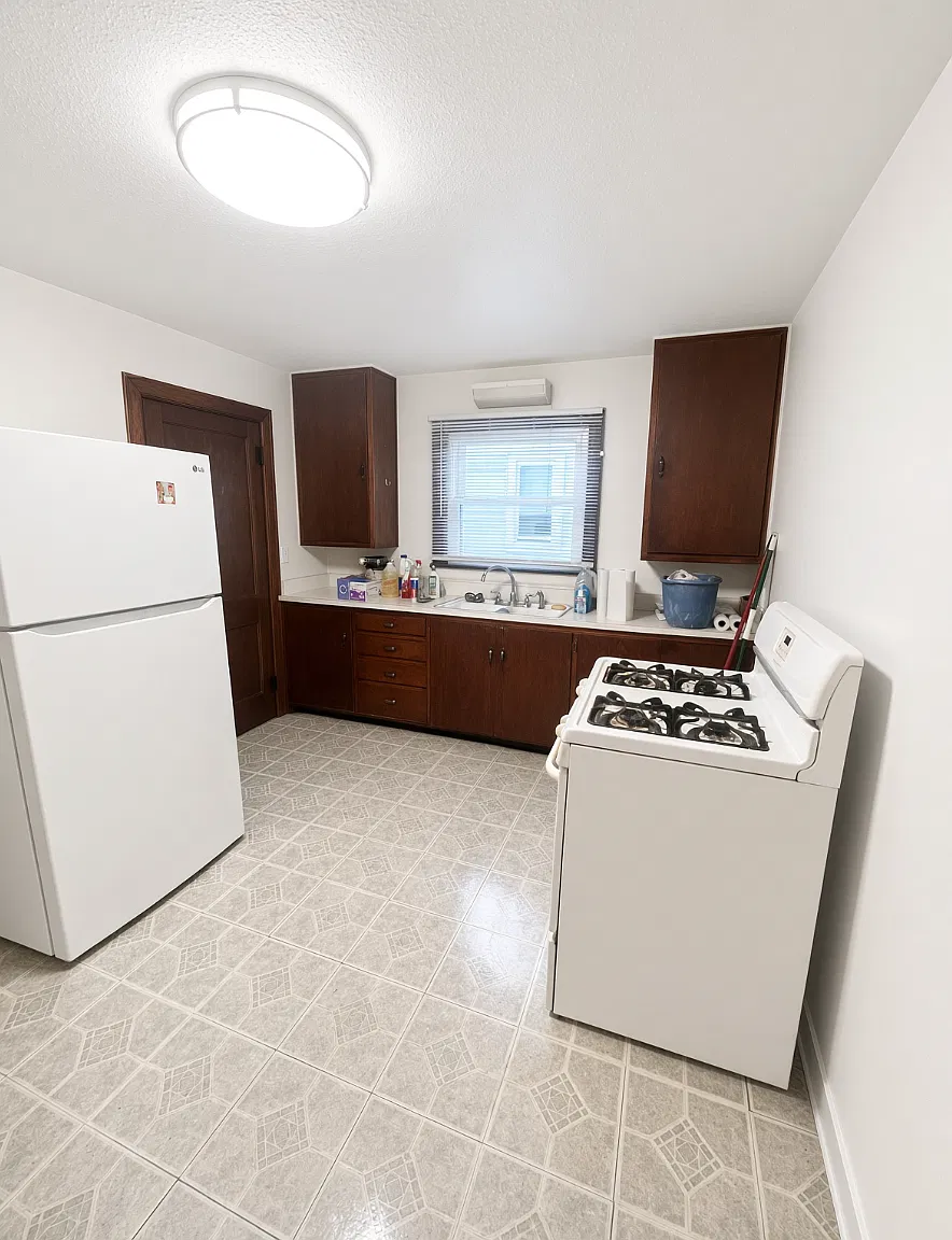 1 bed, 705 sqft, $725 — Photo 2