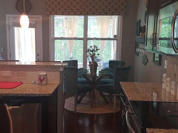 4th image of 8824 Brideswell Ln