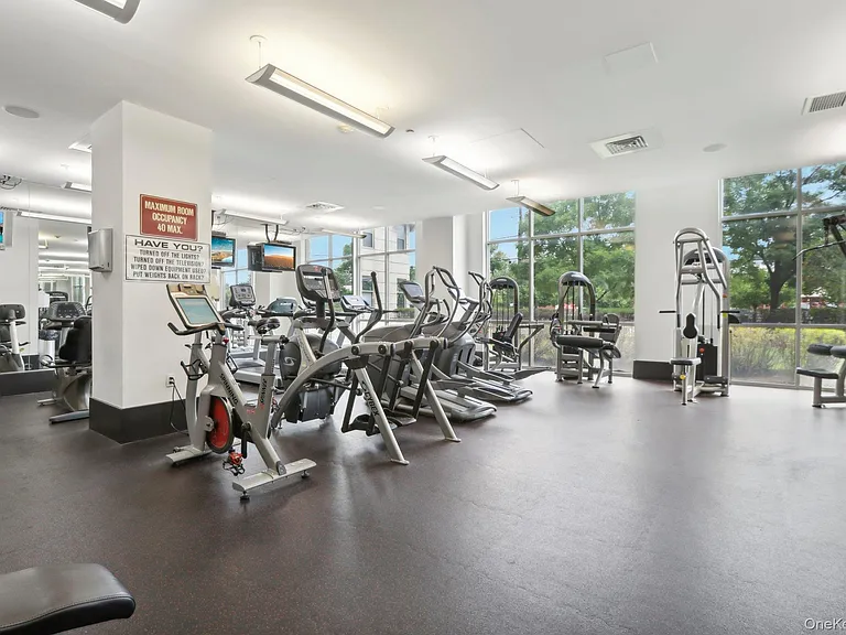 300 Mamaroneck Ave #334 — Photo 5