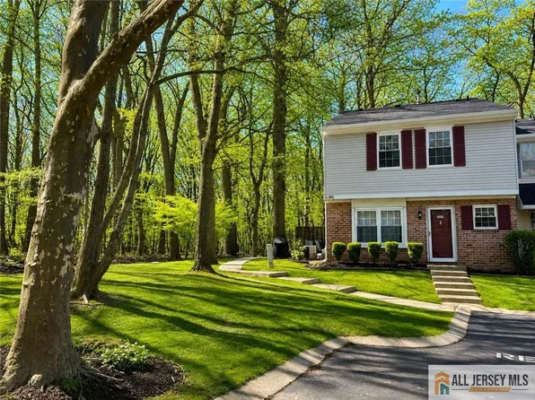 354 E McDowell Dr #A, East Brunswick, NJ 08816