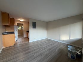 Prime location for walkable living near shops and restaurants!