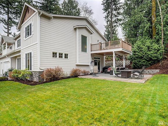 2nd image of 12027 NE 70th St