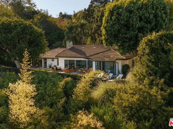 10122 Sunbrook Dr, Beverly Hills, CA 90210