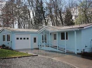 1856 Hickory Ln, Grants Pass, OR 97527