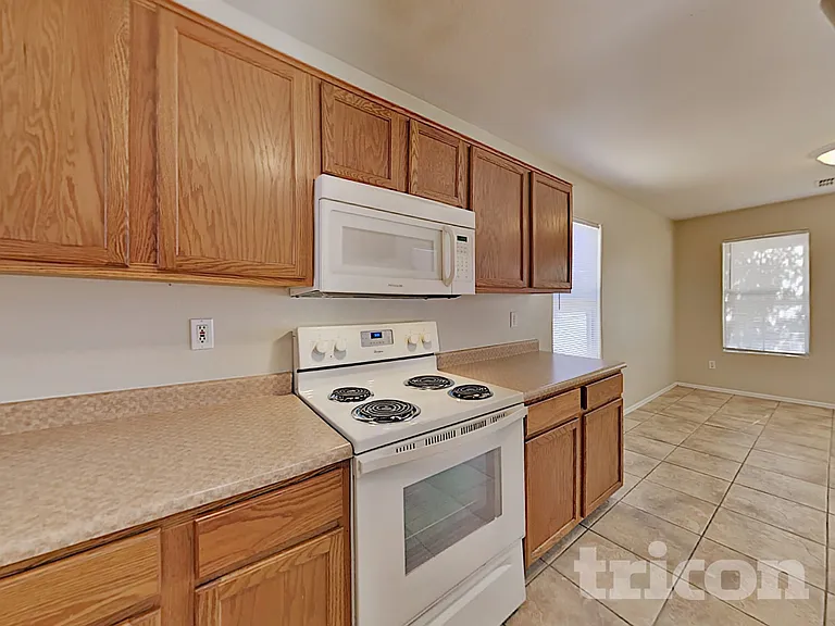 6014 S 16th Ln — Photo 5