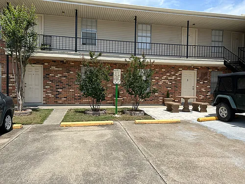 1601 Lake Ave Photo 1