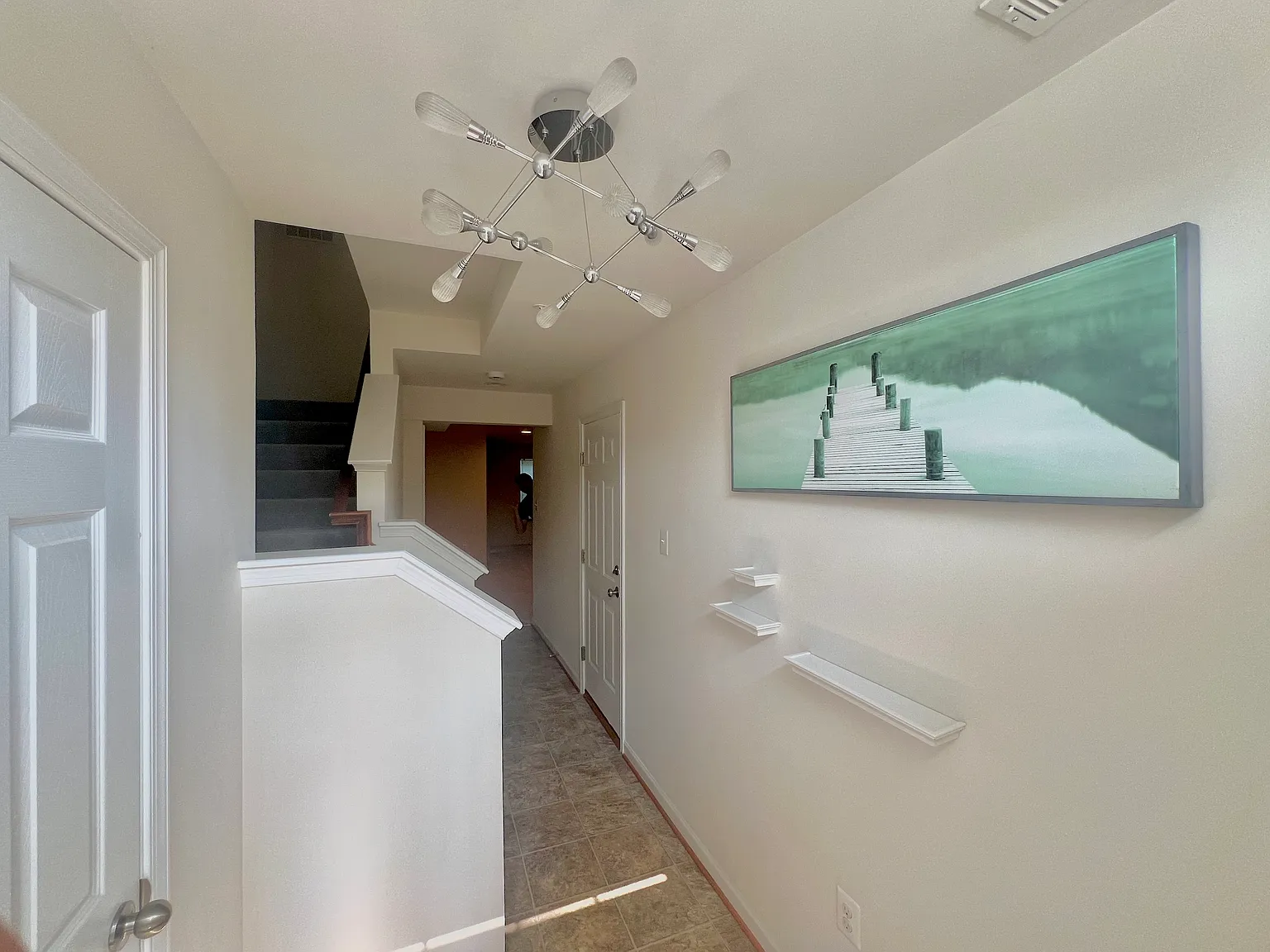 Beautifully Maintained Townhome in Cromwell Fountain in Reisterstown! — Photo 2