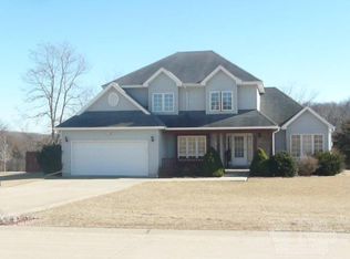 1734 Hilltop Rd, Mount Pleasant, IA 52641