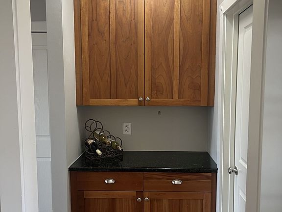 5th image of 127 Stargaze Rdg