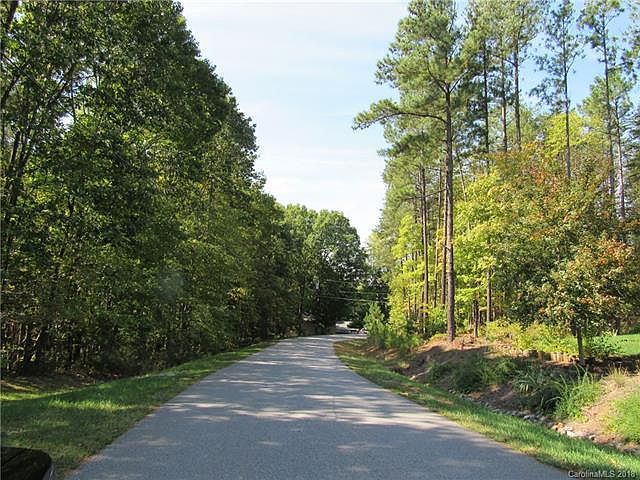 2nd image of 125 Harvest Ln
