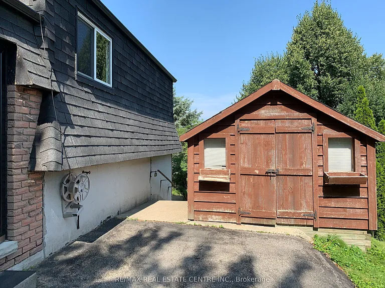 14 Sandsprings Cres — Photo 20