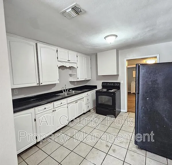 2619 Crutchfield Rd — Photo 6
