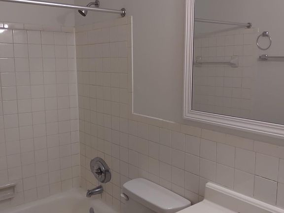 3rd image of 11345 Greenfield Rd #846410e7a