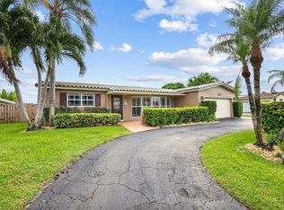 5118 Roosevelt St, Hollywood, FL 33021