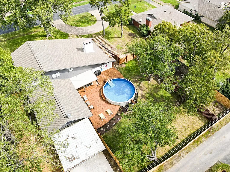 313 Melorine Dr — Photo 49