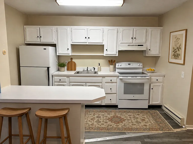 7 1/2 Marvin St #11 — Photo 10