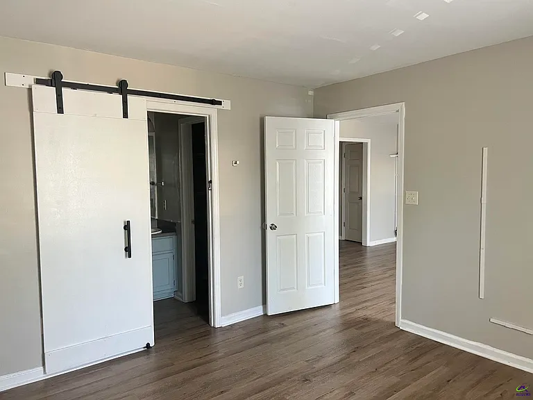 230 Katelyn Cir — Photo 8