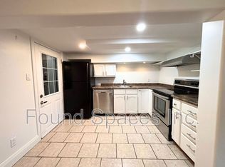 41 Park St W #BASEMENT, Hamilton, ON L9H 1X3