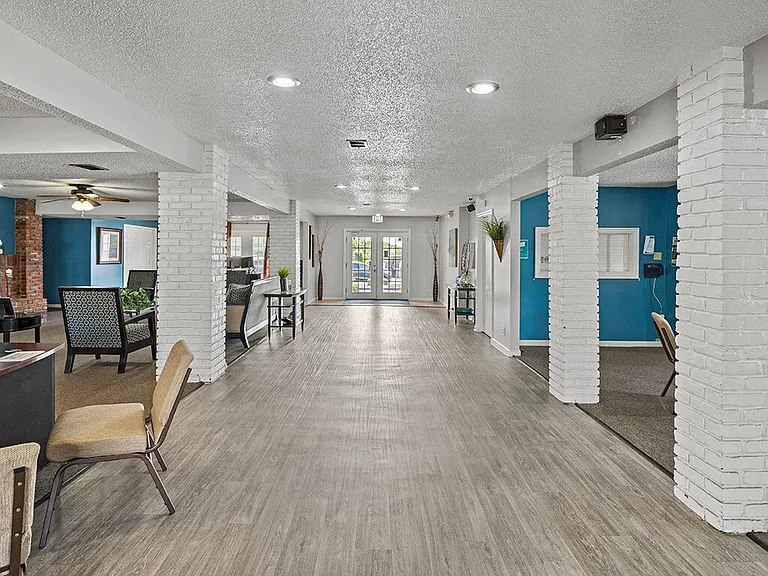 Leasing Office