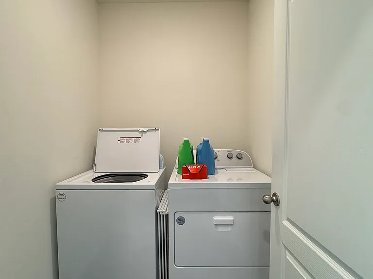 6131 Galloping Dr — Photo 10