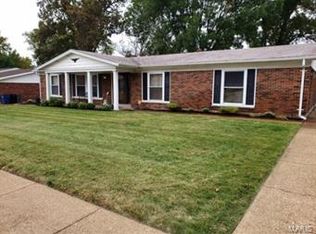 12837 Weatherstone Dr, Florissant, MO 63033