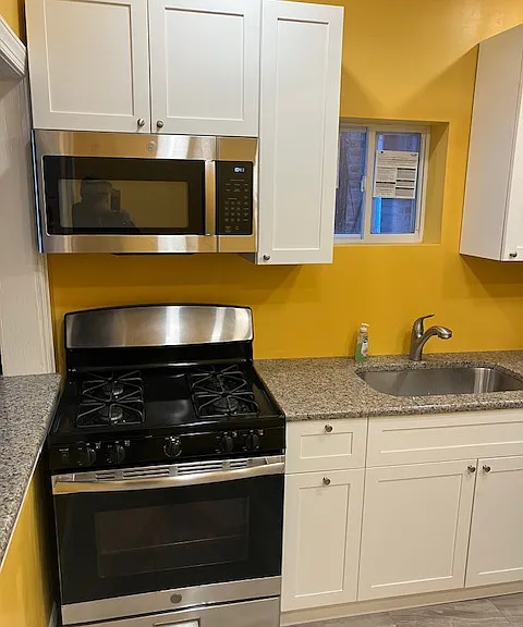 6115 Lansdowne Ave — Photo 8
