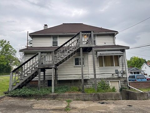 1st image of 40 Maylan Dr