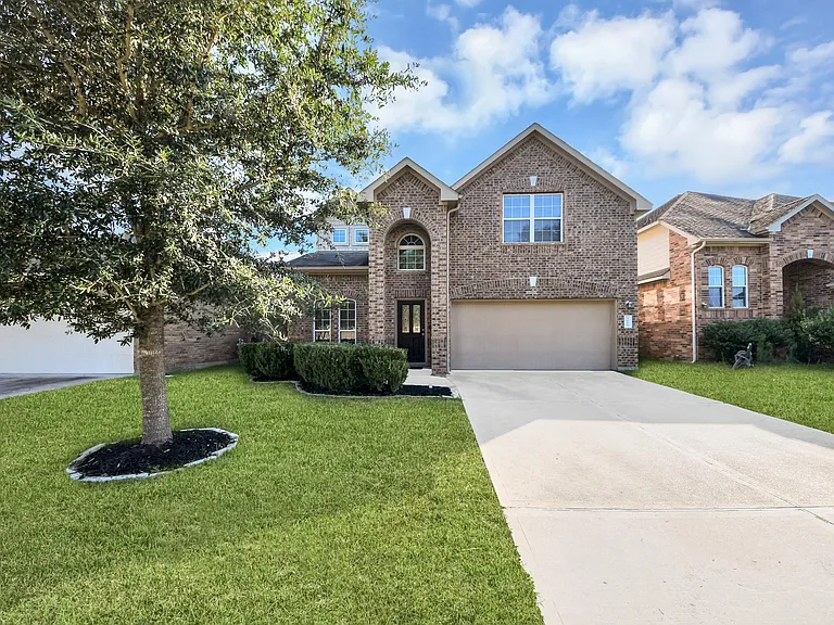 3115 Lake Dr — Photo 43