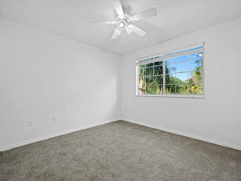 200 Crestwood Ct N #211 — Photo 13