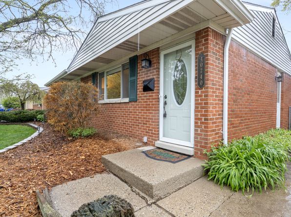 40740 Orangelawn Ave, Plymouth, MI 48170