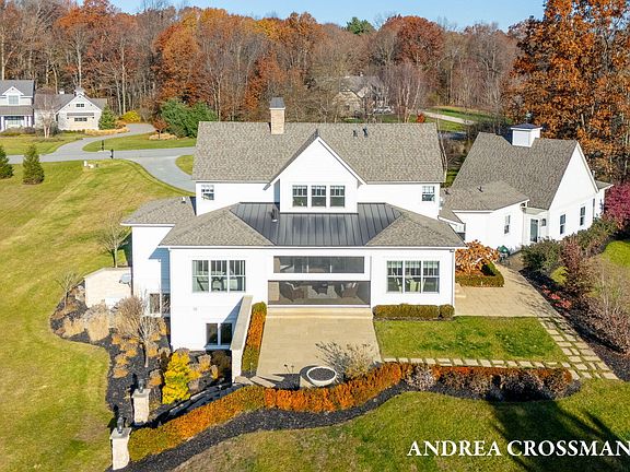2nd image of 3349 Palmer Dr