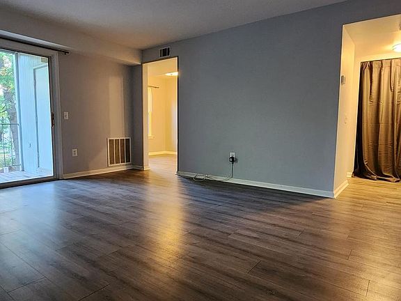 2nd image of 20220 Shipley Ter APT 202