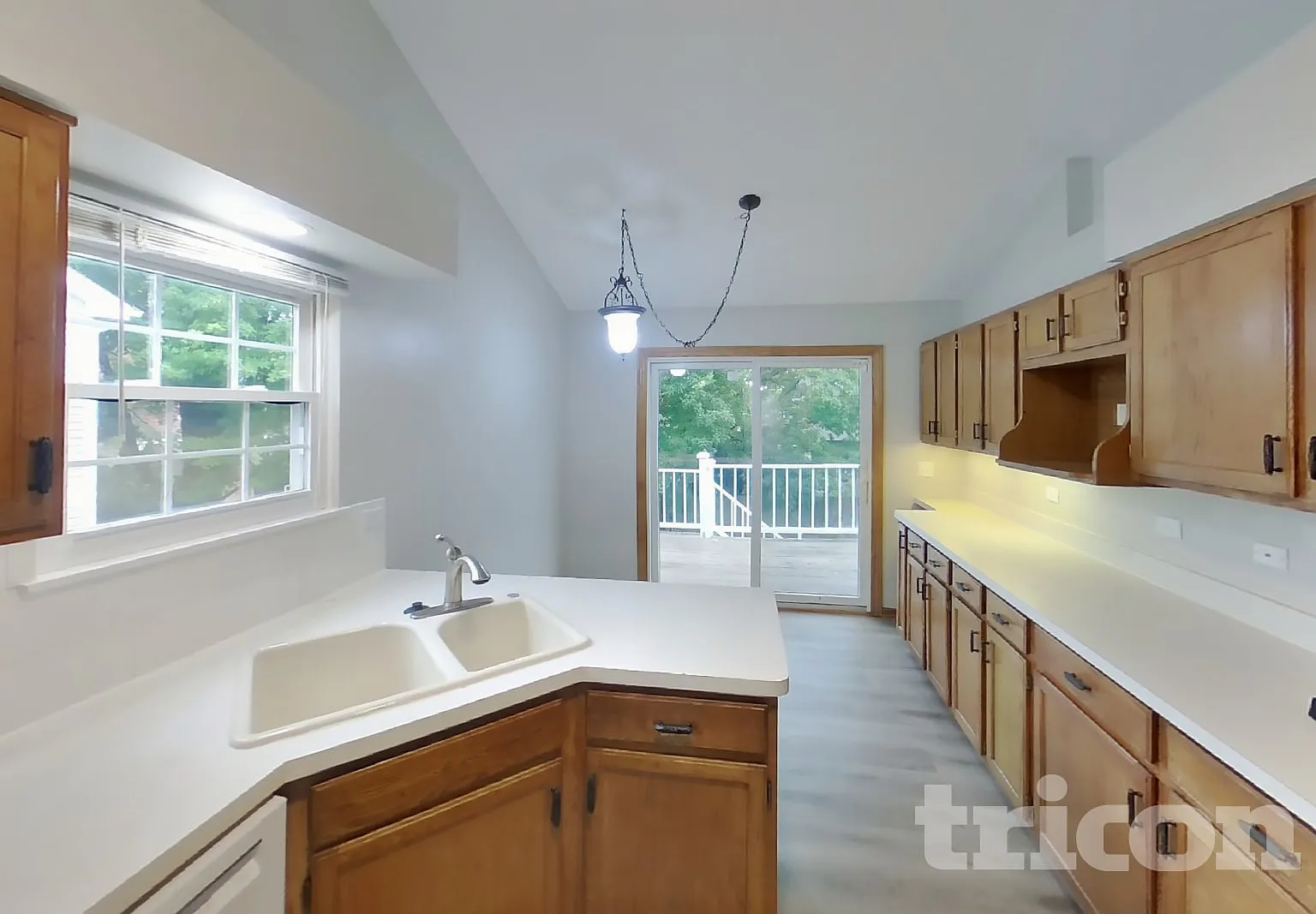 1652 Warrington Lane Crystal Lake IL — Photo 4