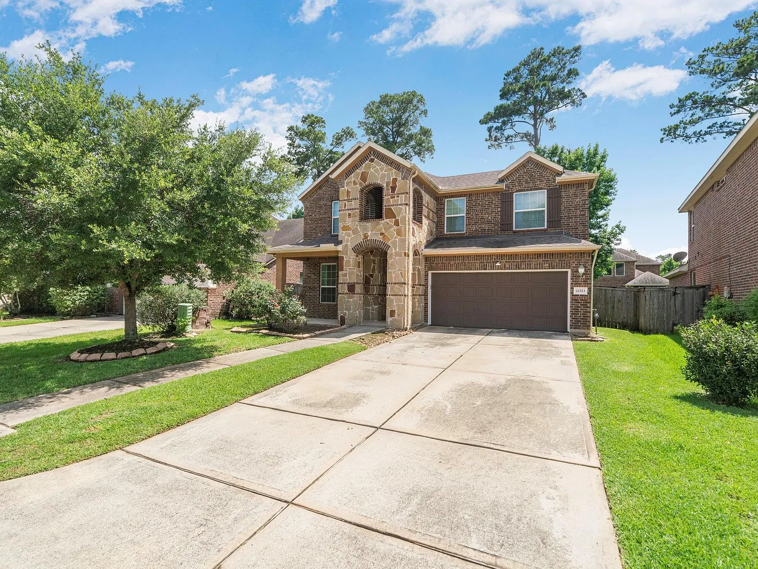4 bed, 2.5 bath, 2848 sqft, $2,700 — Photo 3