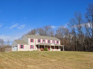 911 W Thatcher Rd, Quakertown, PA 18951