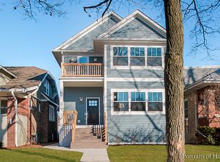 1042 Hayes Ave, Oak Park, IL 60302