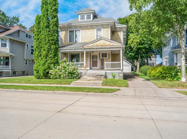 527 Mount Vernon St, Oshkosh, WI 54901