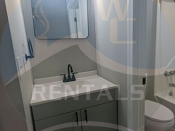 4th image of 569 Country Club Dr #32
