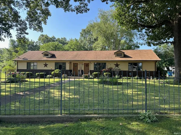 11179 E Circle Ave, Walkerton, IN 46574