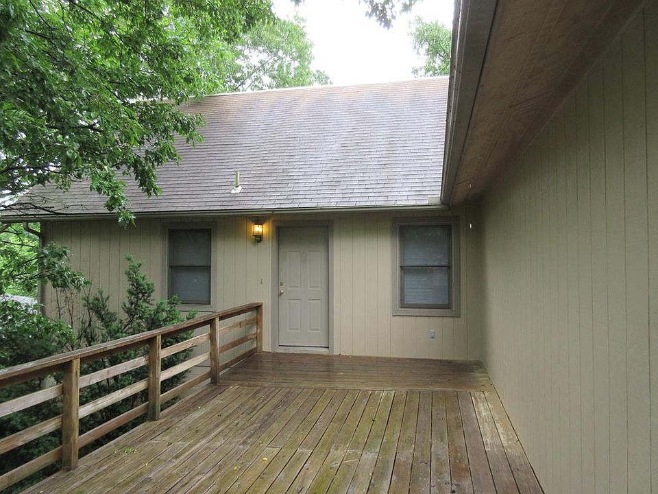 1st image of 40 Sheneman Dr