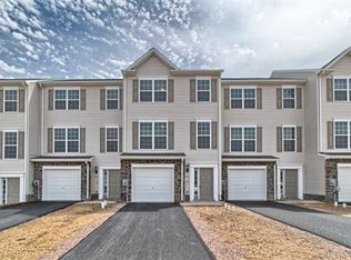 1223 Ledge Dr, York, PA 17408