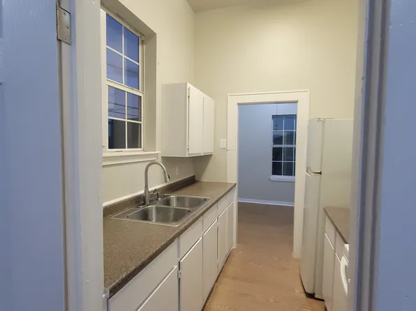 3827 Avenue S S, Galveston, TX 77550